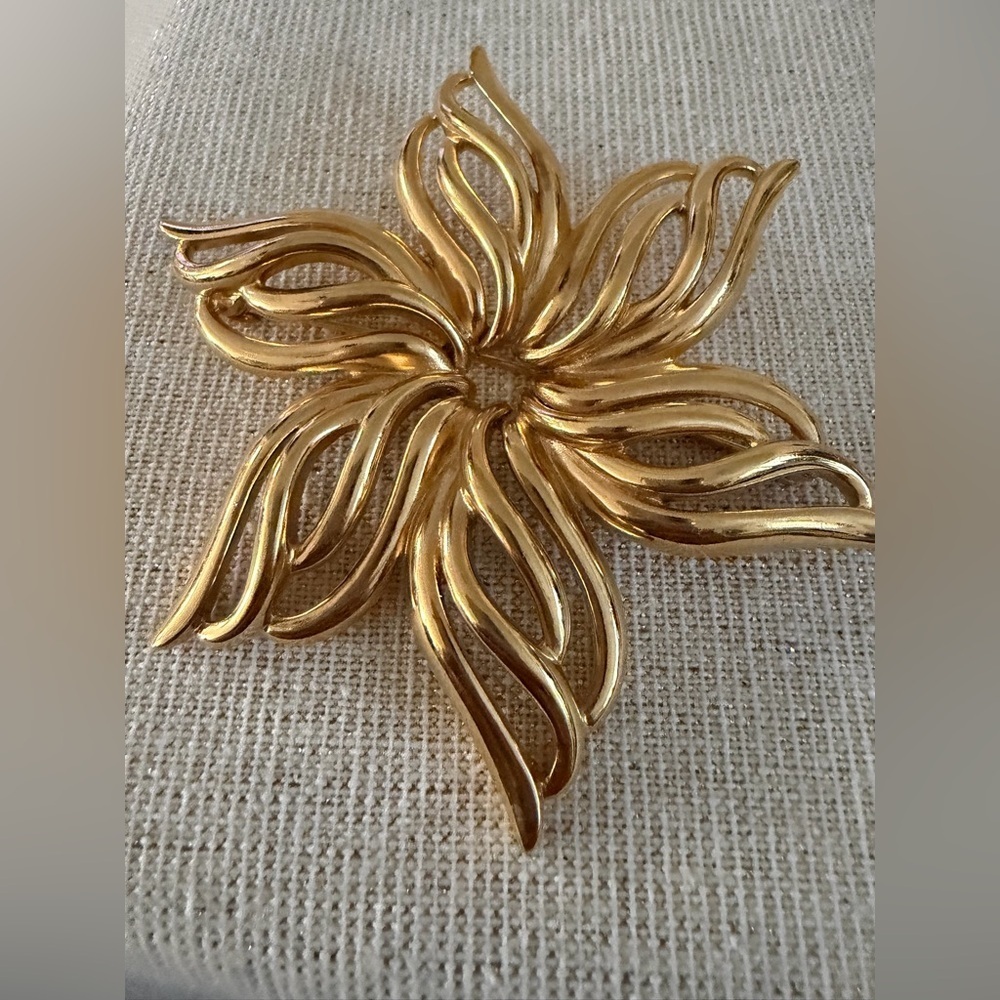 Vintage Monet Gold Flower Statement Brooch - Elegant Floral Pin for Women